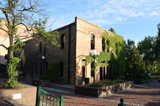 Riverplace: 1 Southeast Main Street, Minneapolis, MN 55414